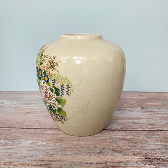 Satsuma Crackle Glaze Japanese Vase - Picture 2 of 5
